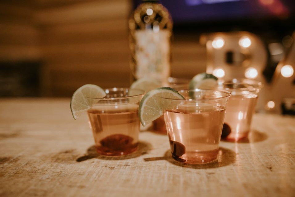Photo by Tara Winstead: https://www.pexels.com/photo/glasses-of-tequila-with-lime-and-olives-6479543/